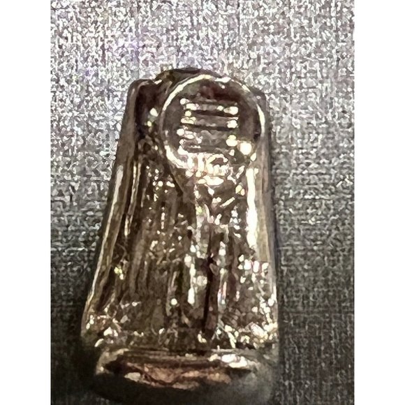 Vintage JJG Black Faceted Rhinestone Clip On Earrings Silver Tone - Picture 4 of 4